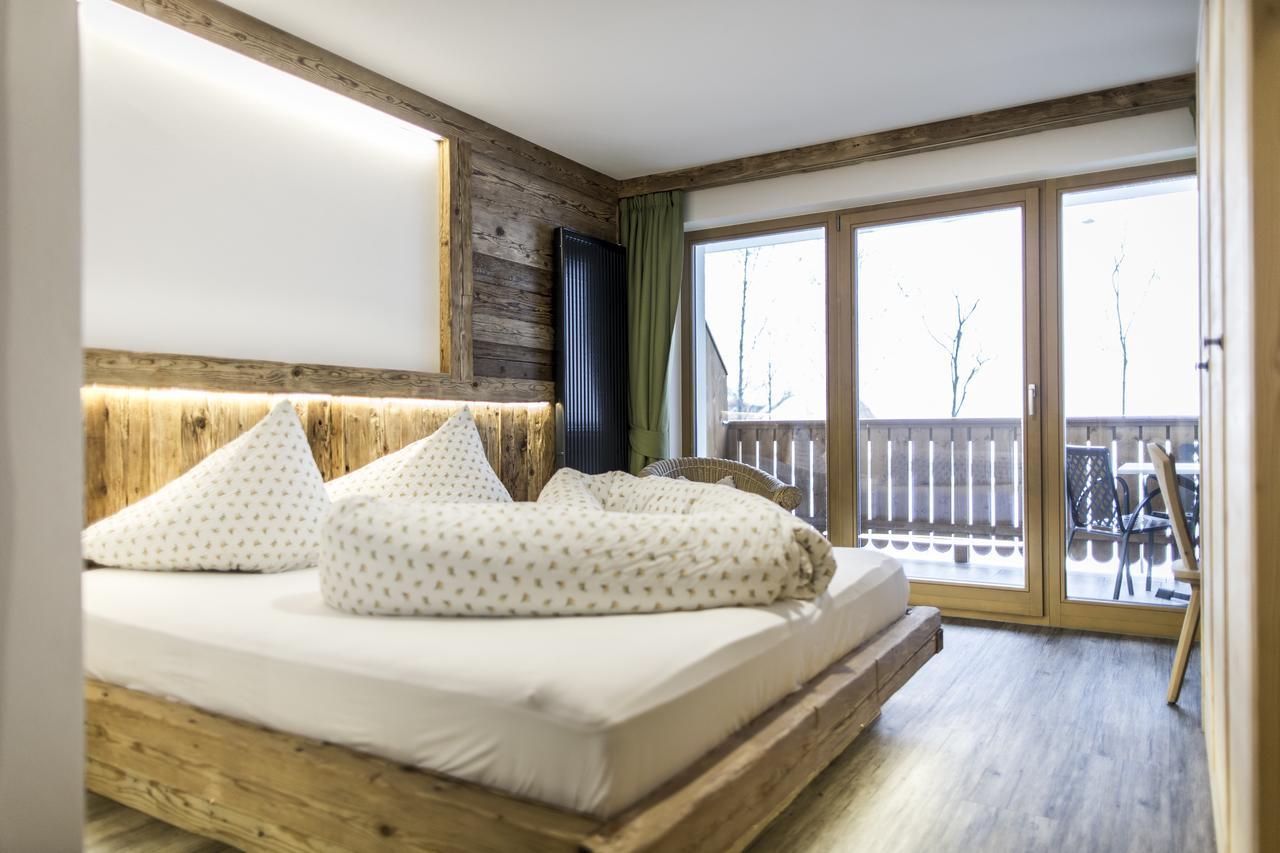 Hotel Neuwirt Cadipietra Extérieur photo